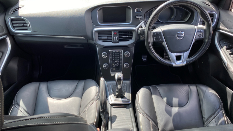 Volvo V40 T2 [122] R DESIGN Edition 5dr Petrol Hatchback